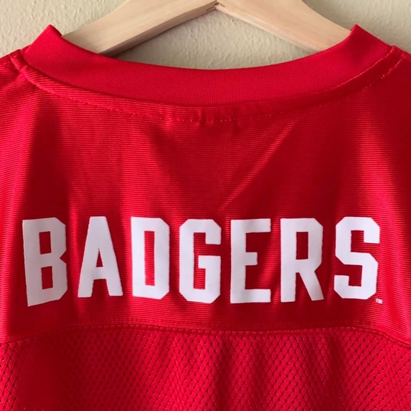 Wisconsin Badgers NCAA Football Jersey - Picture 6 of 8